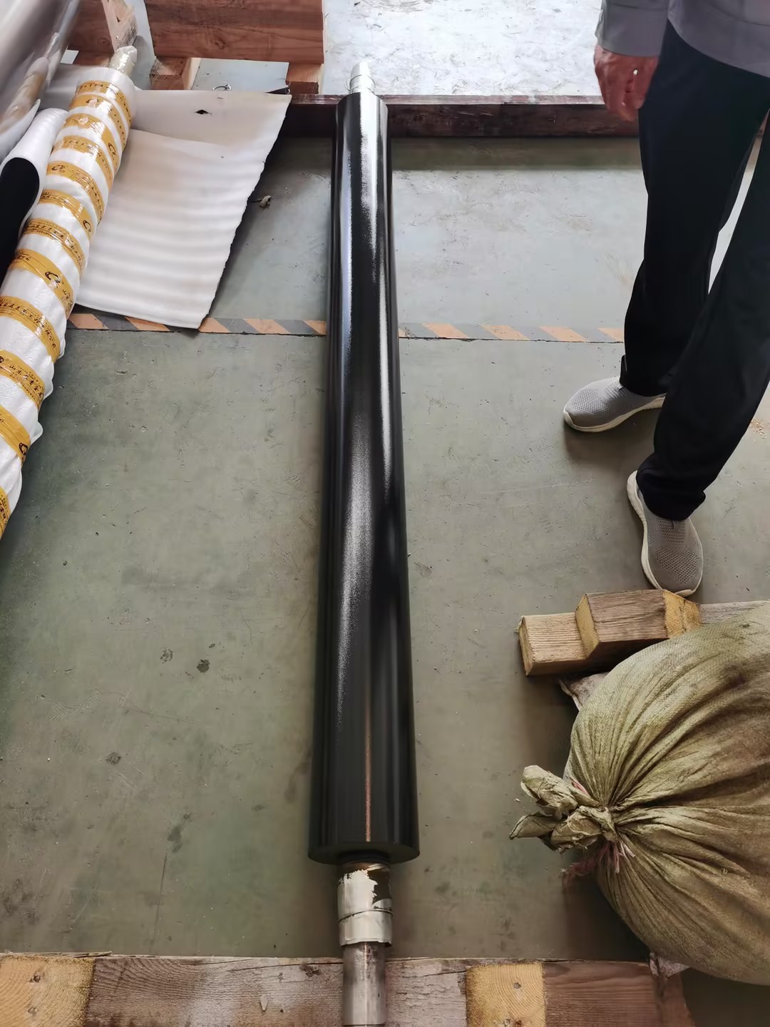 Durcissement de surface de haute qualité du rouleau de finition avec pulvérisation supersonique 