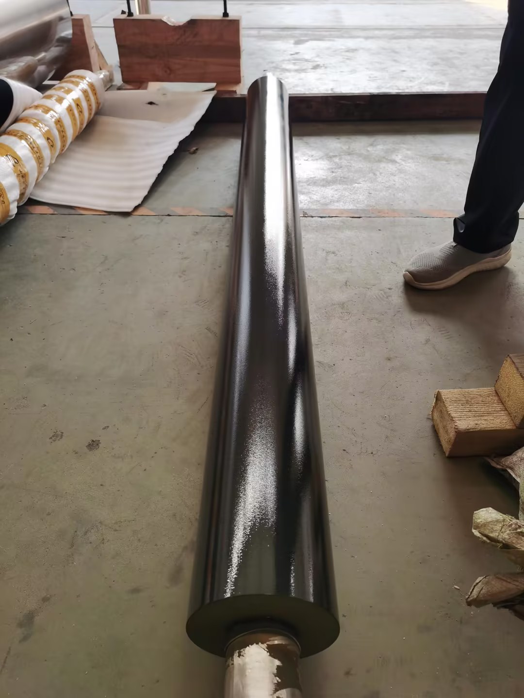 Durcissement de surface de haute qualité du rouleau de finition avec pulvérisation supersonique 